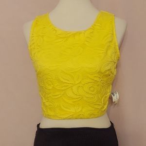 ‼️3 for $30‼️ Lace Front Sleeveless Crop Top